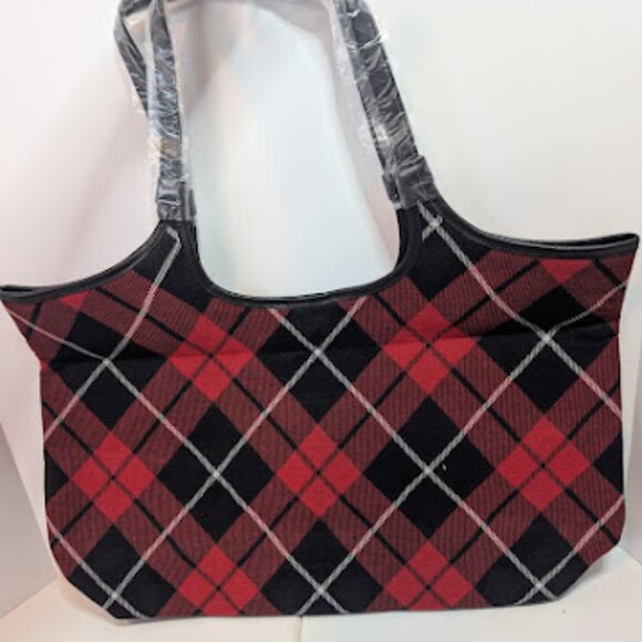NWT Never Used Victoria’s Secret Plaid Tote Bag & Cozy Blanket Set - Picture 2 of 9